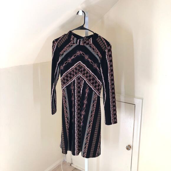 Free People EUC Stella Long Mock Neck Mini Boho Geo Print Dress Black Size S - Picture 2 of 8